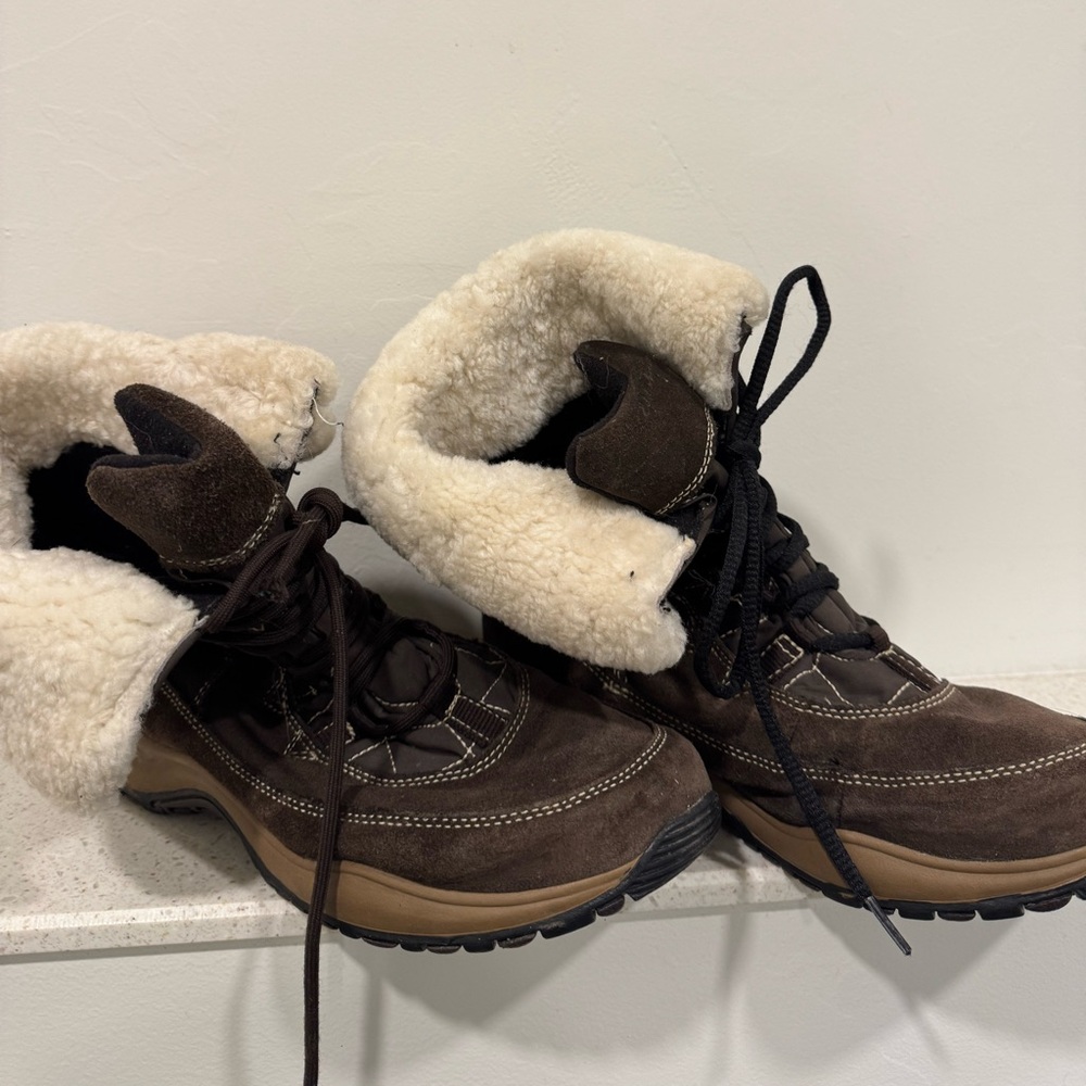 Brown Shearling Eddie Bauer Women’s 9 Weather Edge Insulated Boots